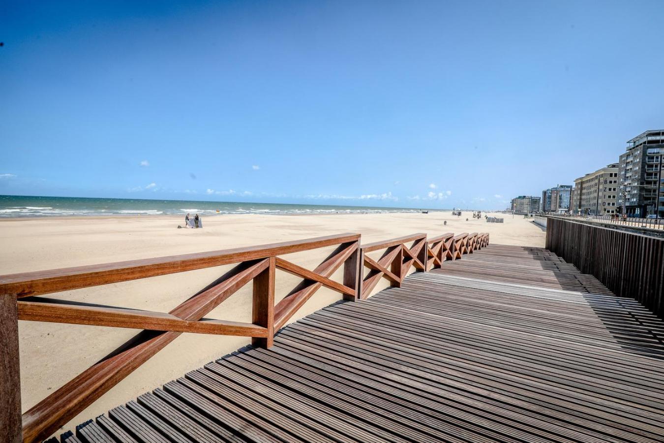 Mani * Ostende